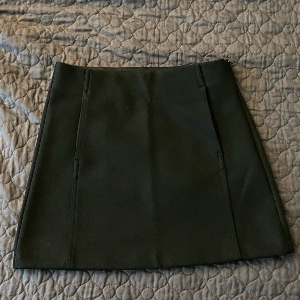 Black Zara mini skirt